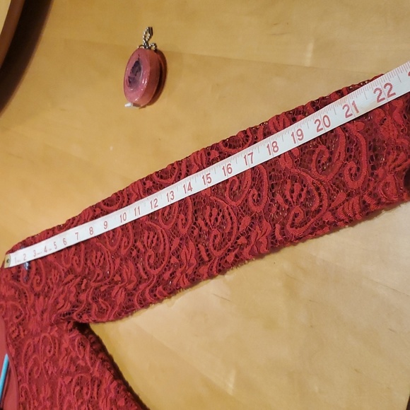 Candies Criss Cross Lace Top, Juniors Small, Bright Red- no flaws/snags visible - Picture 9 of 9